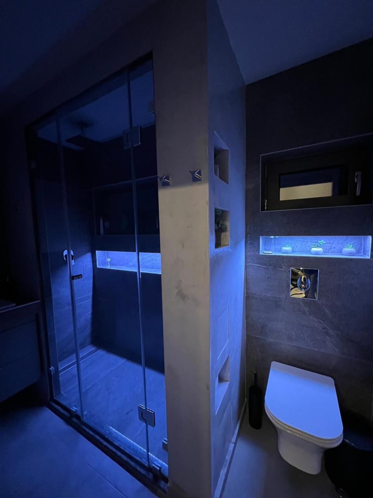 Loft Spa Greece - Enjoy Our Jacuzzi Kalamata Exterior foto