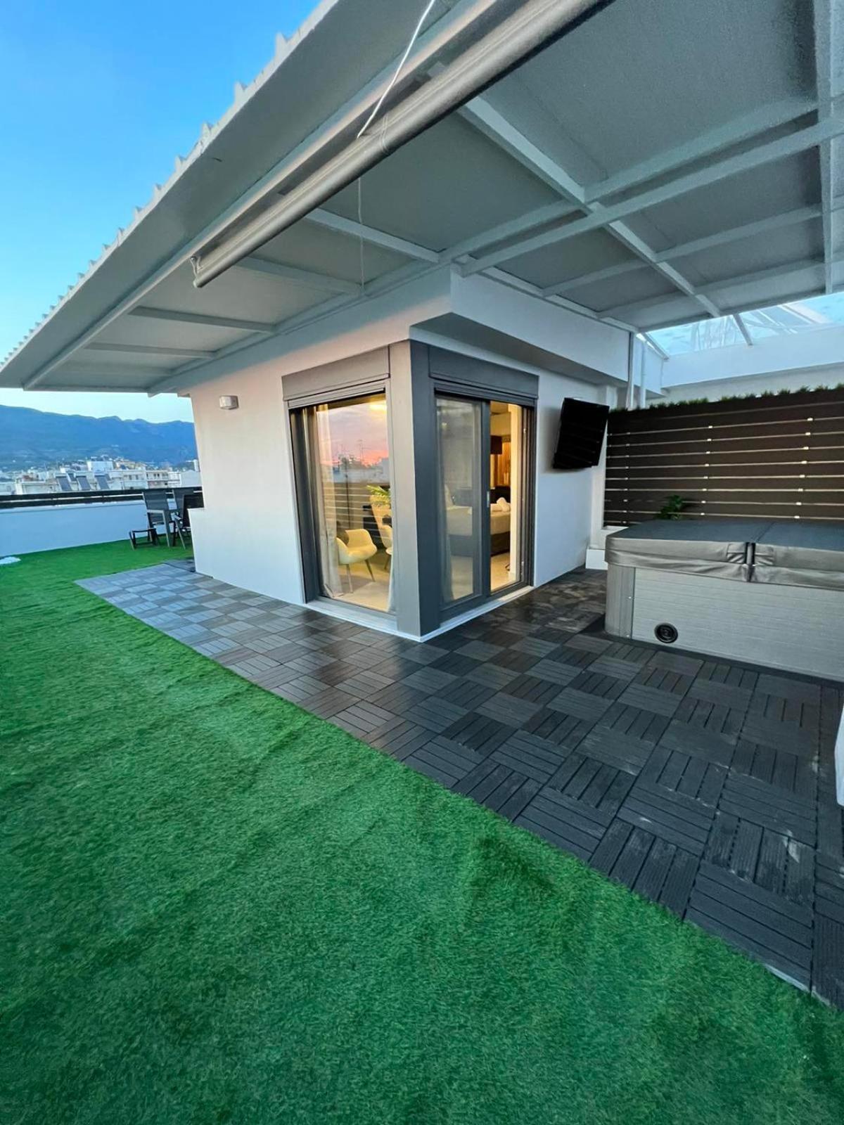 Loft Spa Greece - Enjoy Our Jacuzzi Kalamata Exterior foto